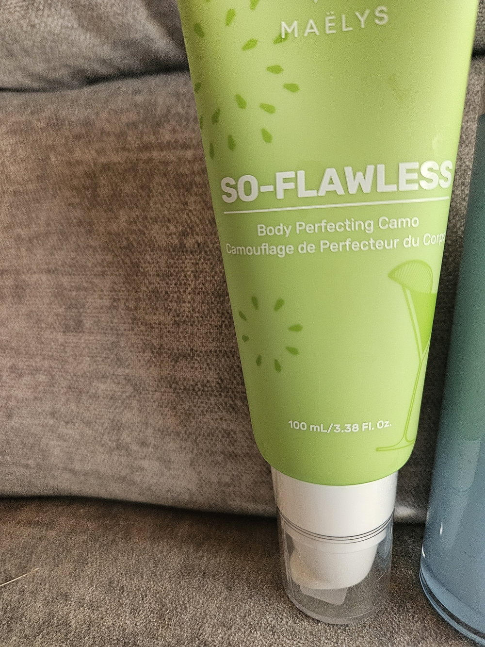 Maelys B-Lucid Acne Gel & So-Flawless Body Perfector Duo - Blue & Lime Green - Picture 2 of 6